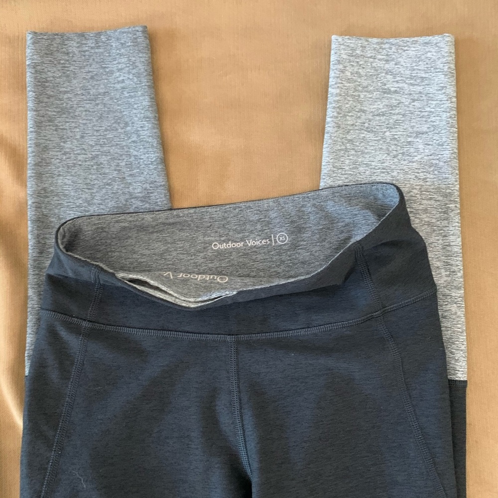 Outdoor Voices 7/8 Dipped Warmup Leggings